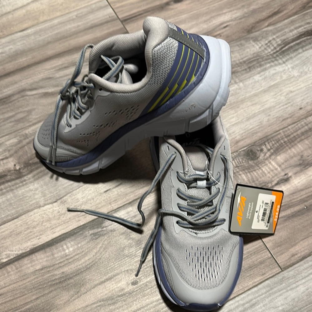 Avia Gray and Blue Running Shoes - Picture 3 of 4